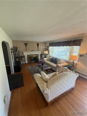 305 Danray Dr, Henrico, VA 23227