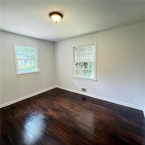 868 King Road, Jonesboro, GA 30236