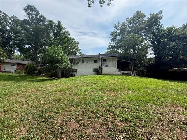 868 King Road, Jonesboro, GA 30236