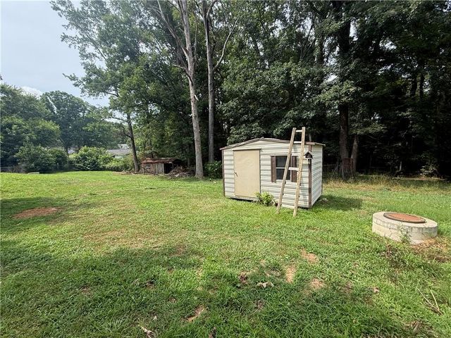 868 King Road, Jonesboro, GA 30236