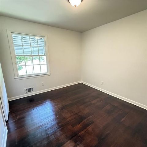 868 King Road, Jonesboro, GA 30236