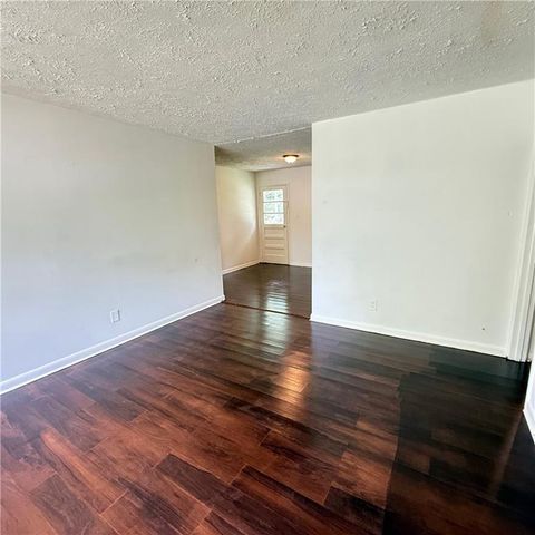 868 King Road, Jonesboro, GA 30236