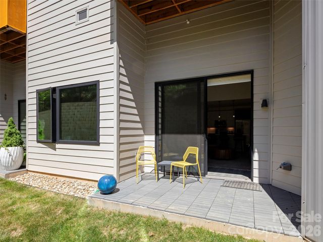68 Craven Street 213, Asheville, NC 28806