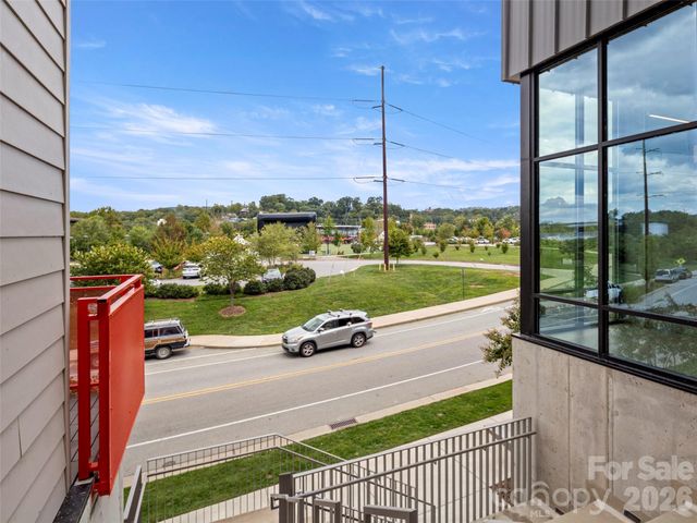 68 Craven Street 213, Asheville, NC 28806