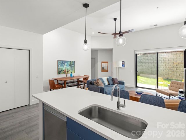 68 Craven Street 213, Asheville, NC 28806