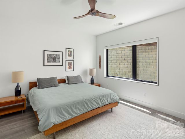 68 Craven Street 213, Asheville, NC 28806