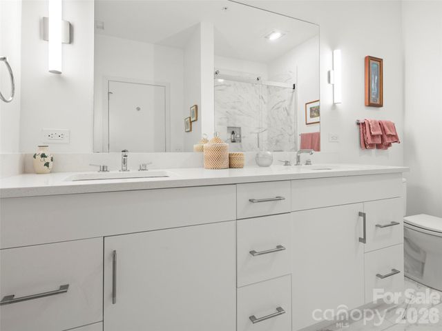 68 Craven Street 213, Asheville, NC 28806