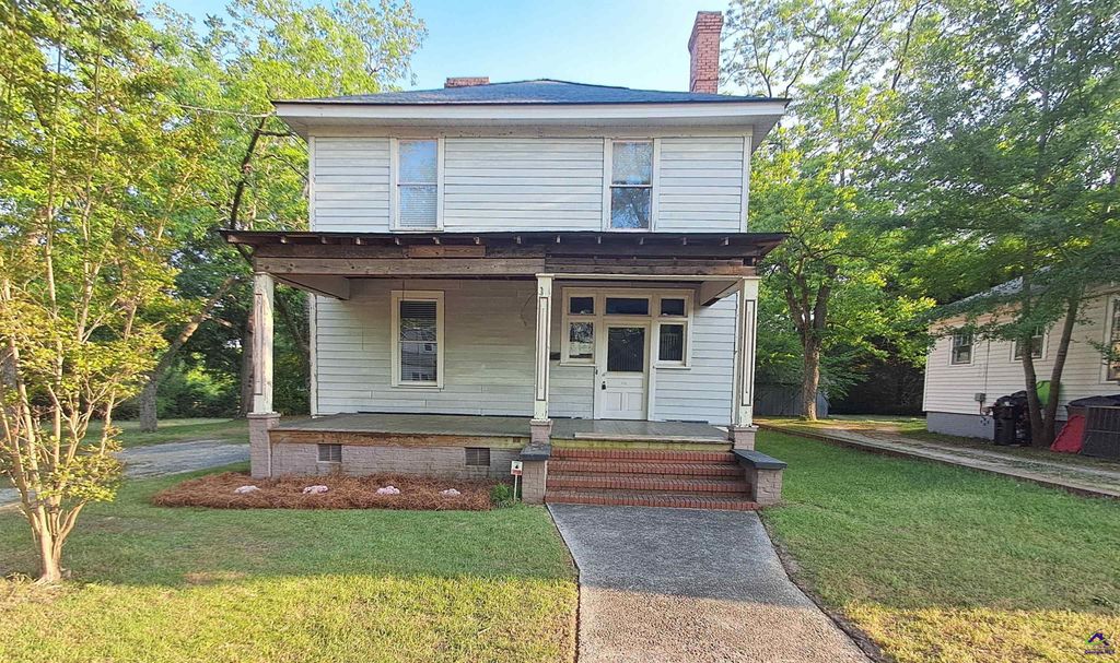 401 Forsyth Street, Barnesville, GA 30204