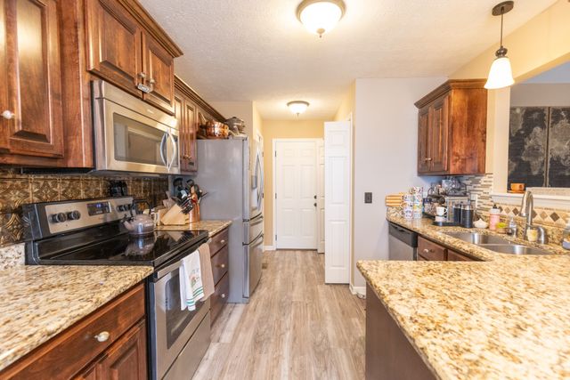 317 Brandywine Ln, Springfield, TN 37172