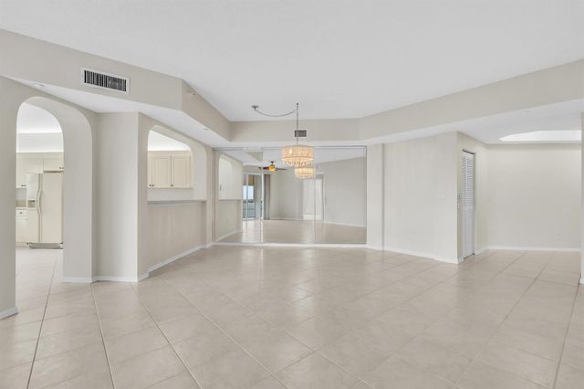 7775 Southampton Terrace 307, Tamarac, FL 33321