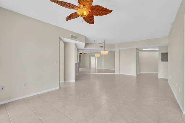7775 Southampton Terrace 307, Tamarac, FL 33321