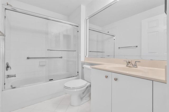 7775 Southampton Terrace 307, Tamarac, FL 33321