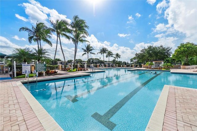 7775 Southampton Terrace 307, Tamarac, FL 33321