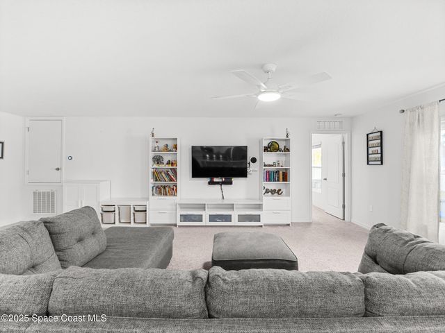 2926 Tishman Road SE, Palm Bay, FL 32909