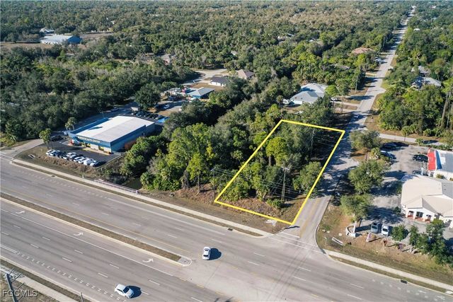 744 Tamiami TRL, Port Charlotte, FL 33953