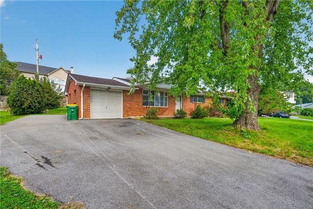 7485 Catalpa Drive, Lower Macungie Twp, PA 18062