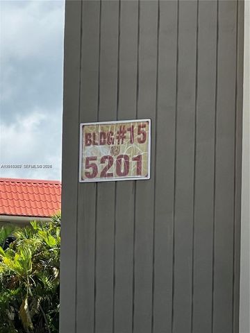 5201 NW Geneva Way 103, Doral, FL 33166