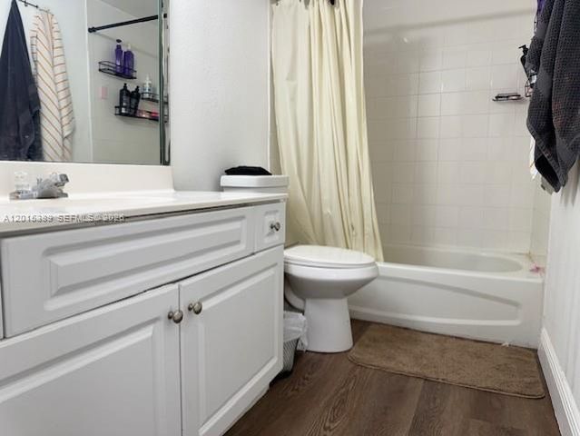 5201 NW Geneva Way 103, Doral, FL 33166