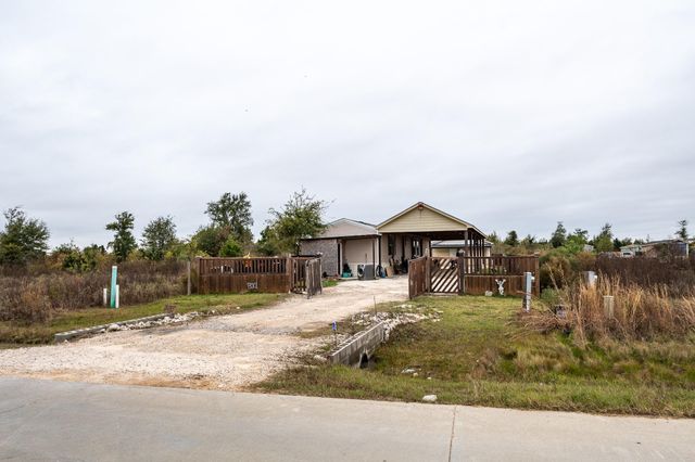 905 Road 5500, Cleveland, TX 77327