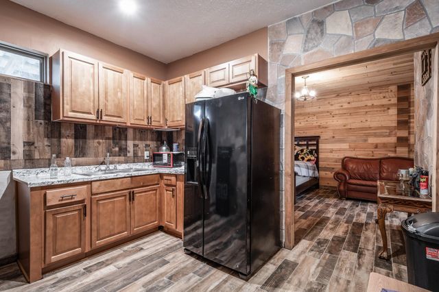 905 Road 5500, Cleveland, TX 77327