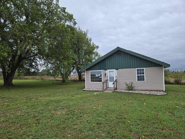 8 Slater Road, Buffalo, MO 65622