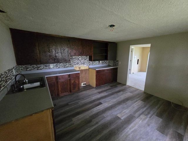 8 Slater Road, Buffalo, MO 65622