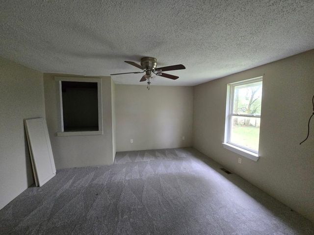 8 Slater Road, Buffalo, MO 65622