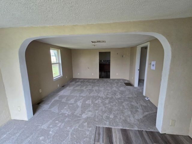 8 Slater Road, Buffalo, MO 65622