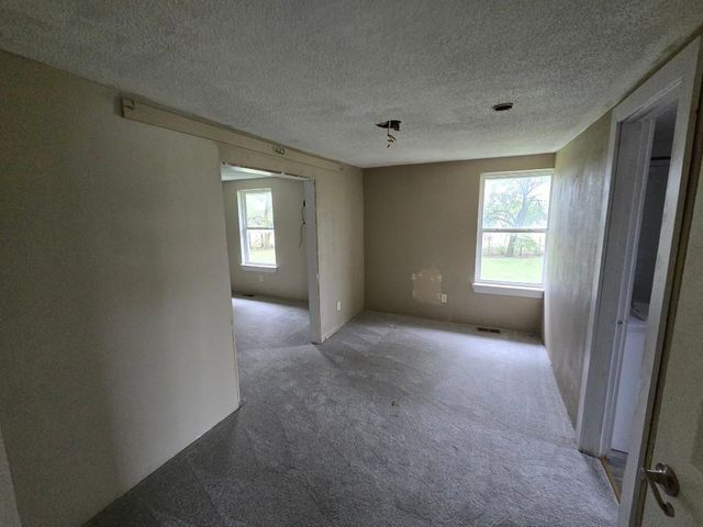 8 Slater Road, Buffalo, MO 65622