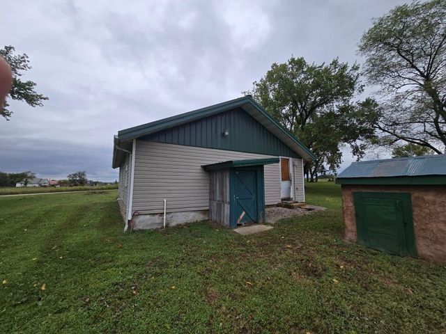 8 Slater Road, Buffalo, MO 65622