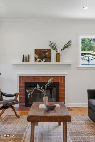 395 N Daisy Avenue, Pasadena, CA 91107