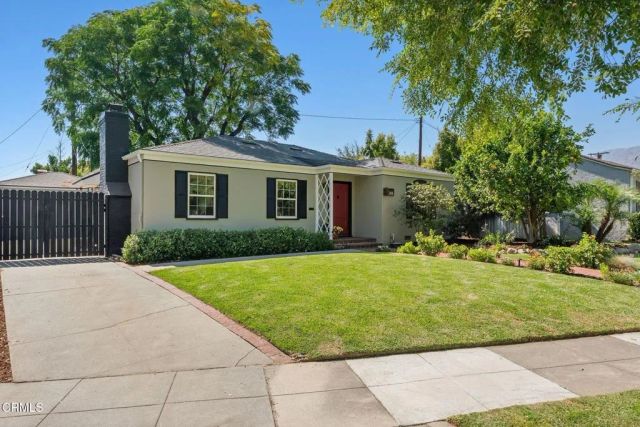 395 N Daisy Avenue, Pasadena, CA 91107