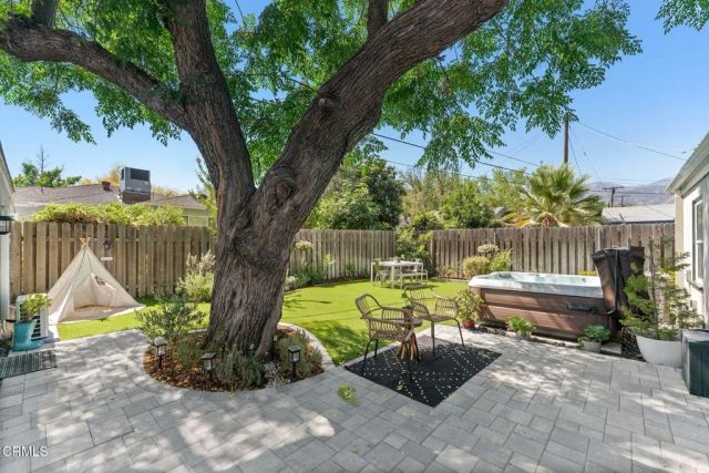 395 N Daisy Avenue, Pasadena, CA 91107