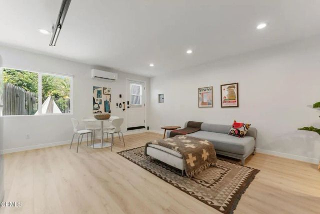 395 N Daisy Avenue, Pasadena, CA 91107