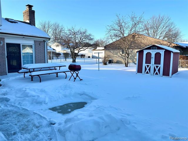 25112 Madden Street, Taylor, MI 48180