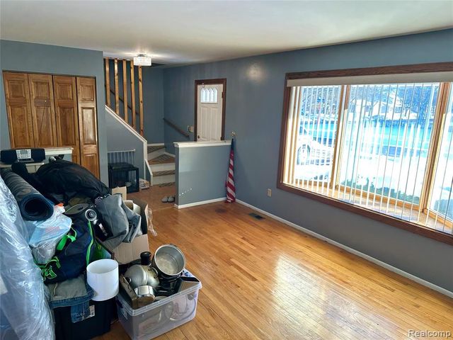 25112 Madden Street, Taylor, MI 48180