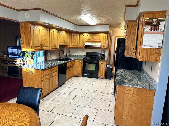 25112 Madden Street, Taylor, MI 48180