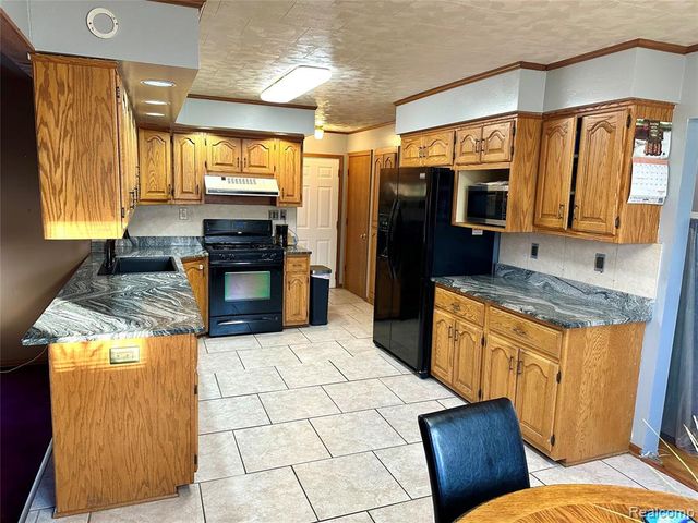 25112 Madden Street, Taylor, MI 48180