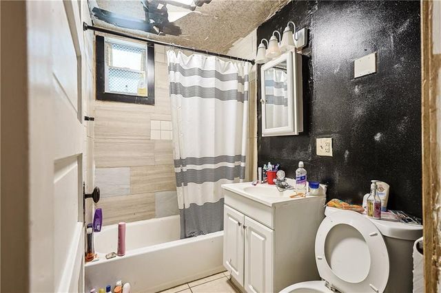 2512 Jules Street, St Joseph, MO 64501