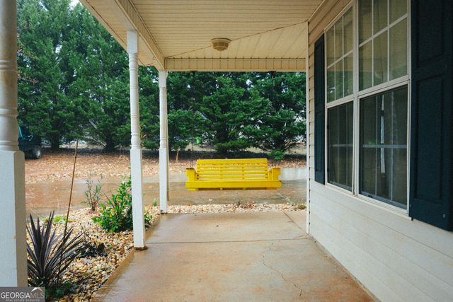 1145 LARSPUR Drive, Locust Grove, GA 30248