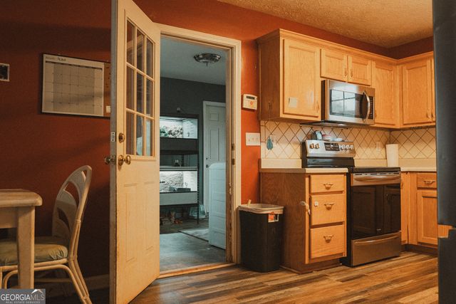 1145 LARSPUR Drive, Locust Grove, GA 30248