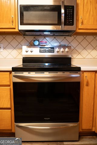 1145 LARSPUR Drive, Locust Grove, GA 30248