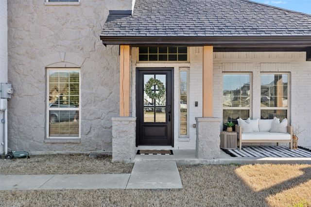 112 Cardiff Lane, Waxahachie, TX 75167