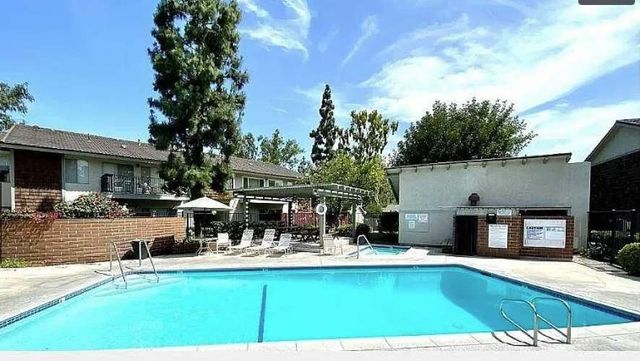 985 S Idaho Street 40, La Habra, CA 90631