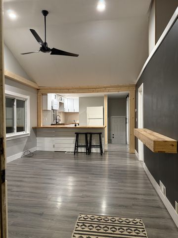 2117 E Schumacher Avenue, Burton, MI 48529