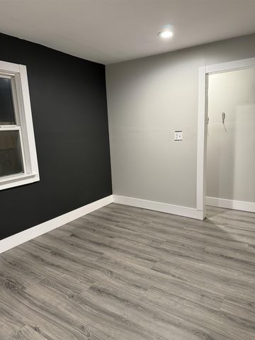 2117 E Schumacher Avenue, Burton, MI 48529