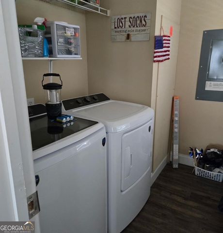 50 Meadow View Street, Newnan, GA 30263