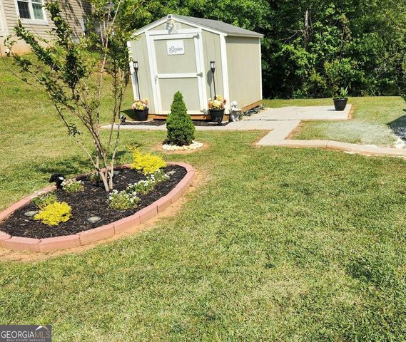 50 Meadow View Street, Newnan, GA 30263