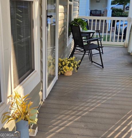 50 Meadow View Street, Newnan, GA 30263