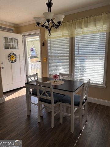 50 Meadow View Street, Newnan, GA 30263